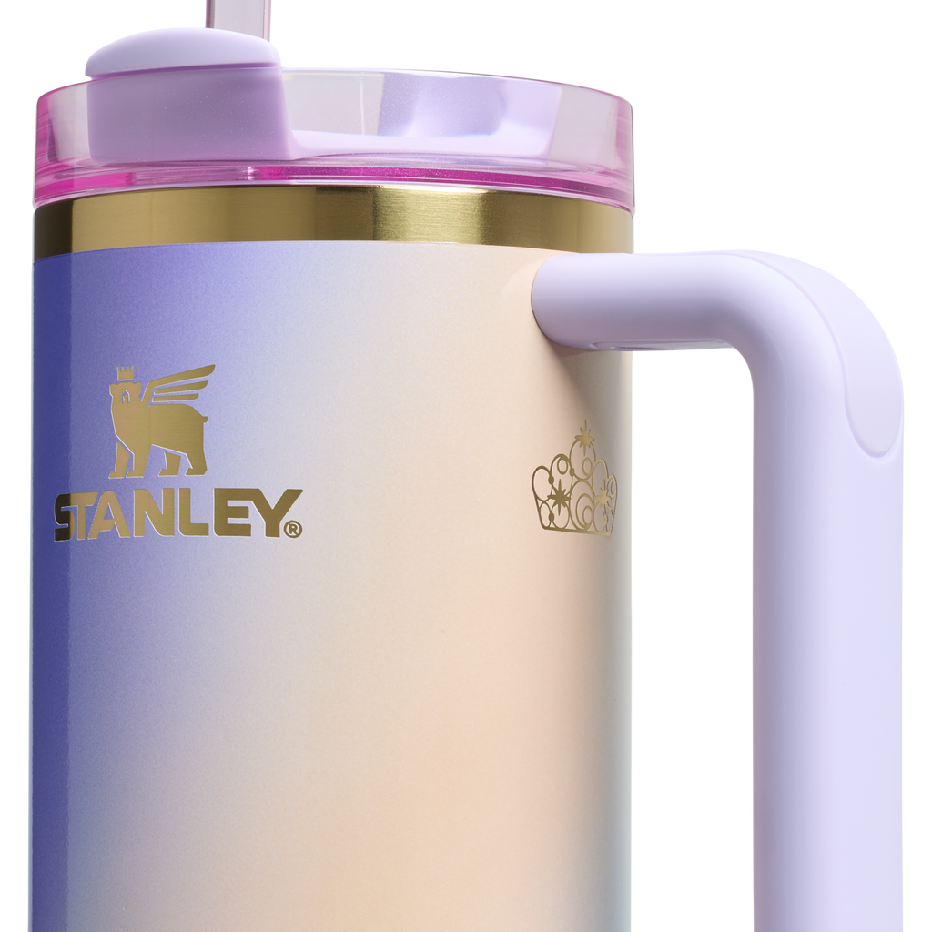 Double-Wall Vacuum The Wicked for Good Quencher H2.0 Flowstate Tumbler D246P - 40oz Large Capacity Car-Cup Friendly Quencher Detail